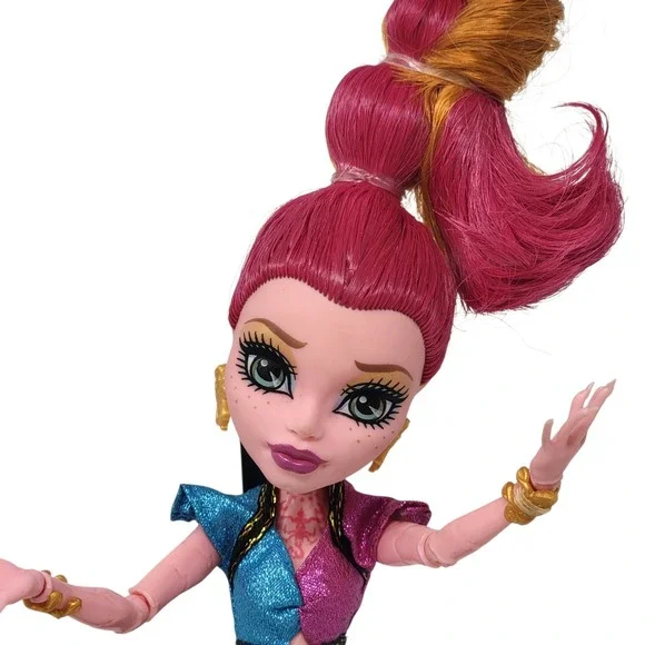 Monster High Gigi Grant 13 Wishes G1 Doll Genie Hair Ball No Shoes 2013
